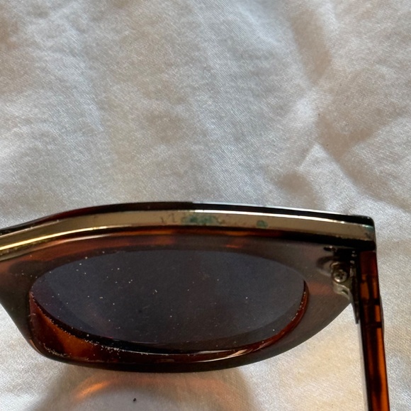 Le Specs Air Heart Sunglasses in Tort main image 8